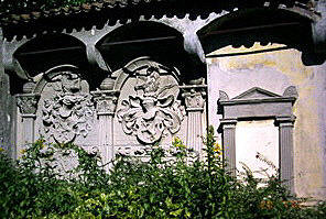 Grab 39 entlang der ostseitigen Friedhofmauer
